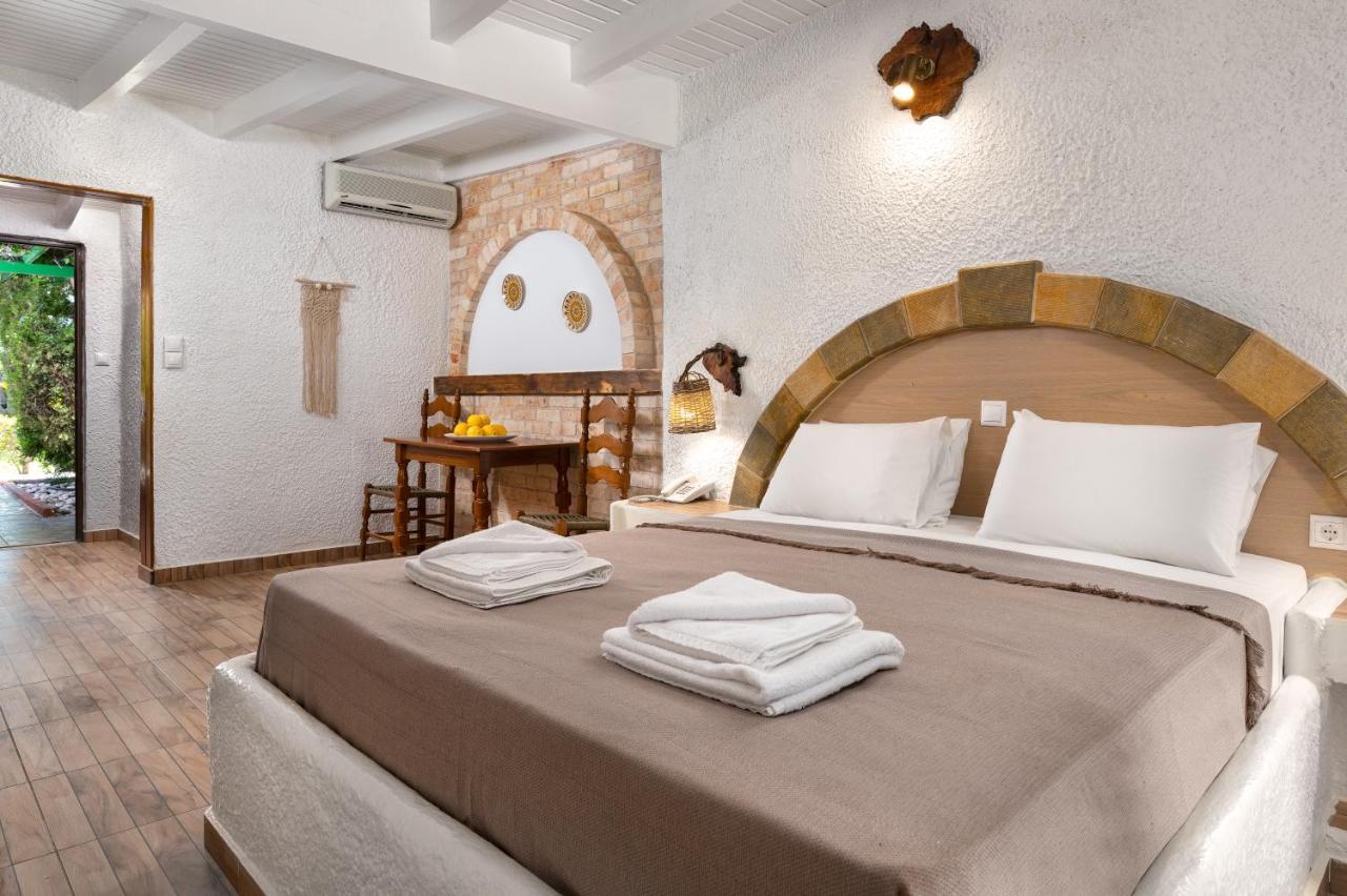 Elefteria Apts & Suites Kolymbia Esterno foto