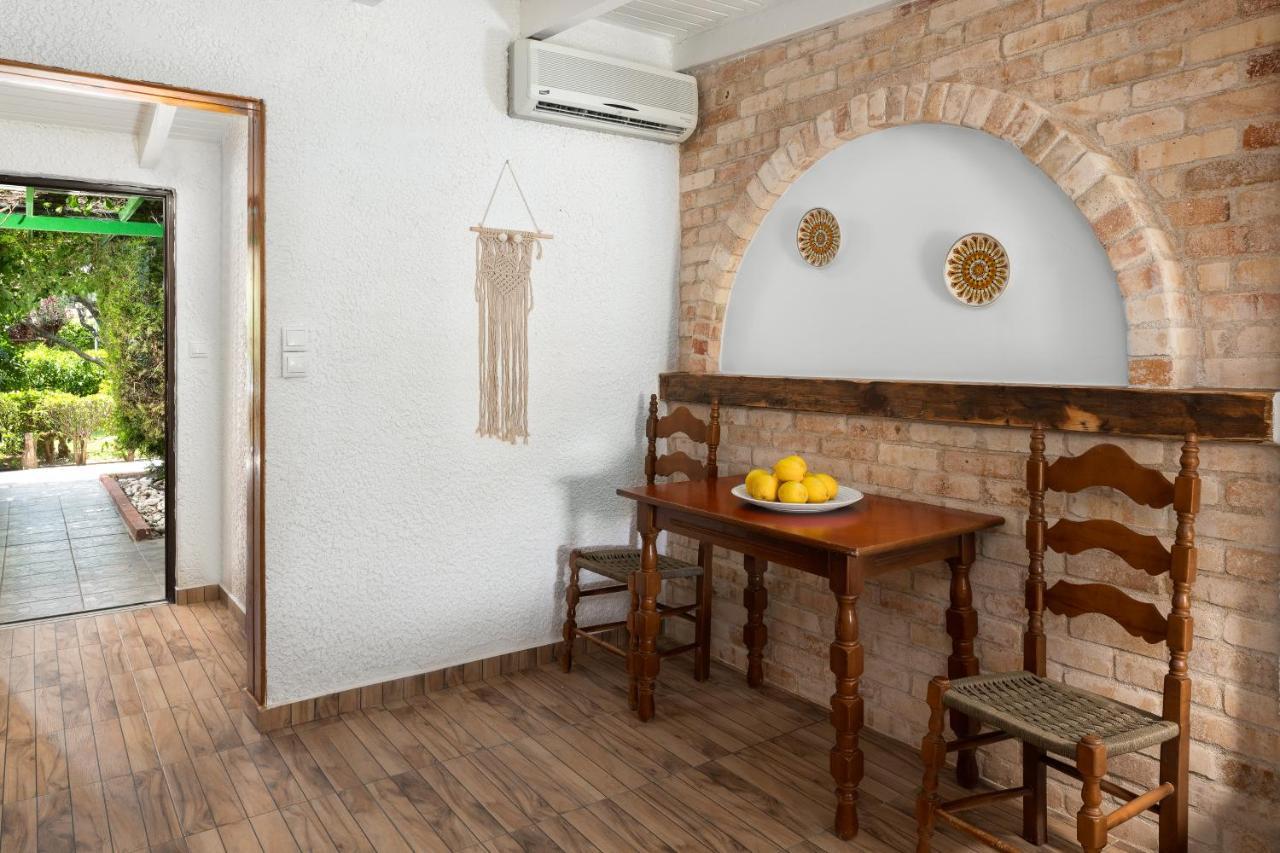 Elefteria Apts & Suites Kolymbia Esterno foto