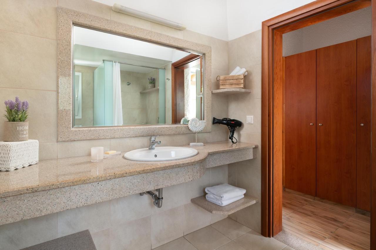Elefteria Apts & Suites Kolymbia Esterno foto